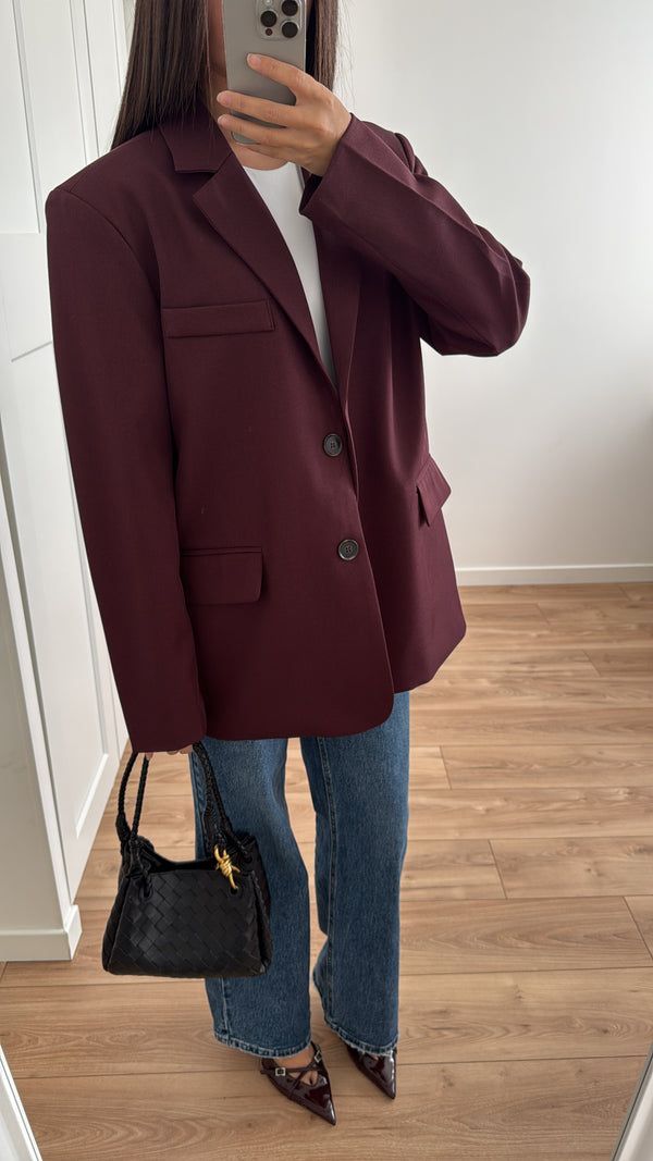 Naomi - Chique Burgundy Blazer